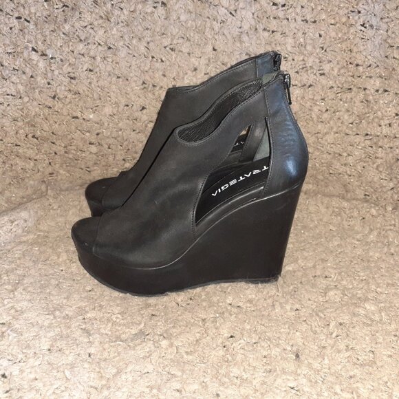 STRATEGIA-Black Oiled Suede Platform Wedges-Back Zip-Sz 36-Near Mint - Picture 2 of 7